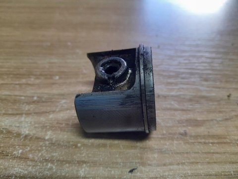 JONSERED 451E CYLINDER TŁOK ORYGINAŁ KOMPLET JONSERED 451E CYLINDER TŁOK ORYGINAŁ KOMPLET