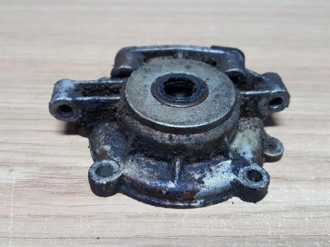 OLEO-MAC 951 KARTER OBUDOWA SILNIKA POŁÓWKA KORPUS OLEO-MAC 951 KARTER OBUDOWA SILNIKA POŁÓWKA KORPUS