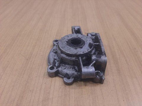 OLEO-MAC 951 KARTER OBUDOWA SILNIKA POŁÓWKA KORPUS OLEO-MAC 951 KARTER OBUDOWA SILNIKA POŁÓWKA KORPUS