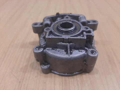 OLEO-MAC 951 KARTER OBUDOWA SILNIKA POŁÓWKA KORPUS OLEO-MAC 951 KARTER OBUDOWA SILNIKA POŁÓWKA KORPUS