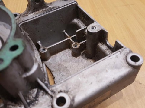 OLEO-MAC BV 162 KARTER OBUDOWA SILNIKA KORPUS OLEO-MAC BV 162 KARTER OBUDOWA SILNIKA KORPUS