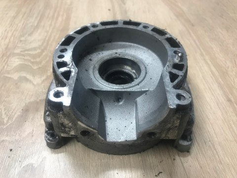OLEO-MAC BV 900 KARTER OBUDOWA SILNIKA KORPUS OLEO-MAC BV 900 KARTER OBUDOWA SILNIKA KORPUS