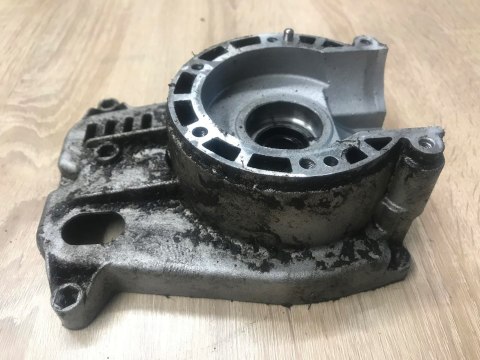 OLEO-MAC BV 900 KARTER OBUDOWA SILNIKA KORPUS OLEO-MAC BV 900 KARTER OBUDOWA SILNIKA KORPUS