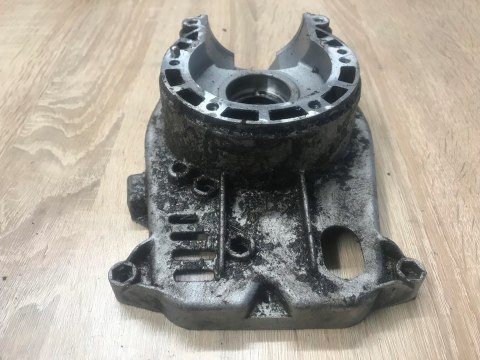 OLEO-MAC BV 900 KARTER OBUDOWA SILNIKA KORPUS OLEO-MAC BV 900 KARTER OBUDOWA SILNIKA KORPUS
