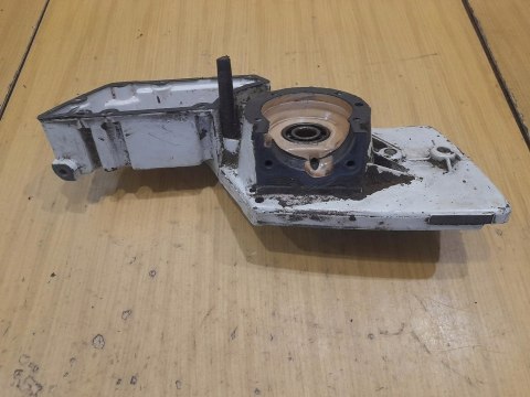 STIHL 08S KARTER OBUDOWA SILNIKA KORPUS POŁÓWKA STIHL 08S KARTER OBUDOWA SILNIKA KORPUS POŁÓWKA