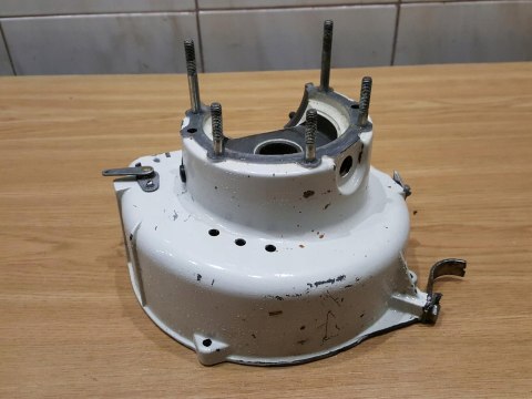 STIHL 1106 CONTRA KARTER OBUDOWA POŁÓWKA BLOK STIHL 1106 CONTRA KARTER OBUDOWA POŁÓWKA BLOK