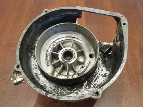 STIHL 1106 CONTRA KARTER OBUDOWA POŁÓWKA BLOK STIHL 1106 CONTRA KARTER OBUDOWA POŁÓWKA BLOK