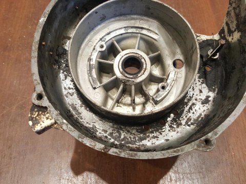 STIHL 1106 CONTRA KARTER OBUDOWA POŁÓWKA BLOK STIHL 1106 CONTRA KARTER OBUDOWA POŁÓWKA BLOK