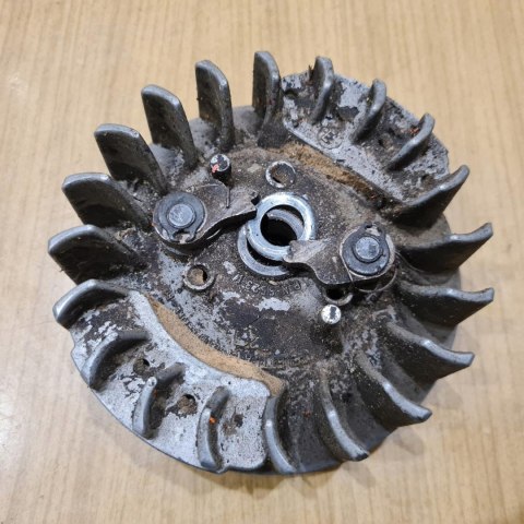 OLEO-MAC 350 AF MAGNETO KOŁO MAGNESOWE OLEO-MAC 350 AF MAGNETO KOŁO MAGNESOWE