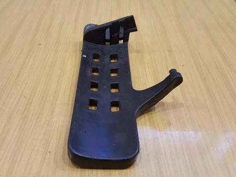 OLEO-MAC 935 DF RĄCZKA DŹWIGNIA HAMULCA UCHWYT OLEO-MAC 935 DF RĄCZKA DŹWIGNIA HAMULCA UCHWYT