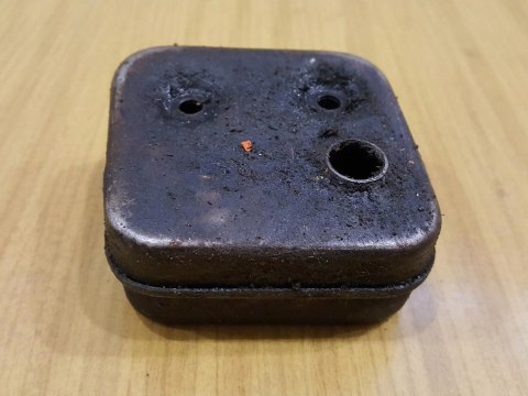 OLEO-MAC 935 DF TŁUMIK WYDECH OLEO-MAC 935 DF TŁUMIK WYDECH