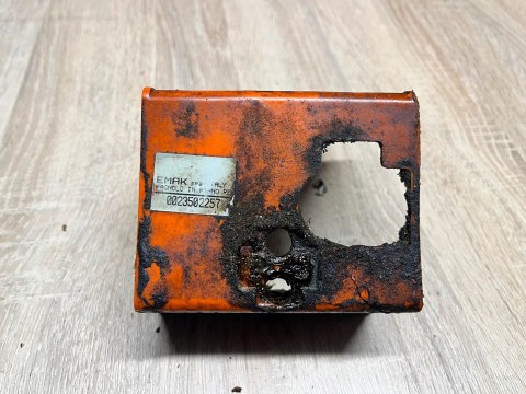 OLEO-MAC 935 OSŁONA OBUDOWA POKRYWA KORPUS OLEO-MAC 935 OSŁONA OBUDOWA POKRYWA KORPUS