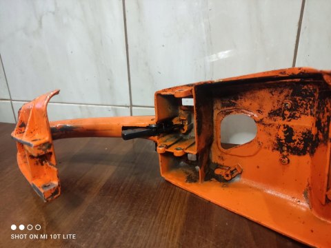 STIHL 045 AV RĄCZKA OBUDOWA UCHWYT STIHL 045 AV RĄCZKA OBUDOWA UCHWYT