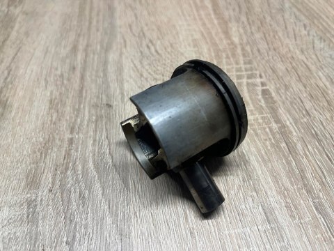 STIHL 08 08S CYLINDER TŁOK KOMPLET STIHL 08 08S CYLINDER TŁOK KOMPLET