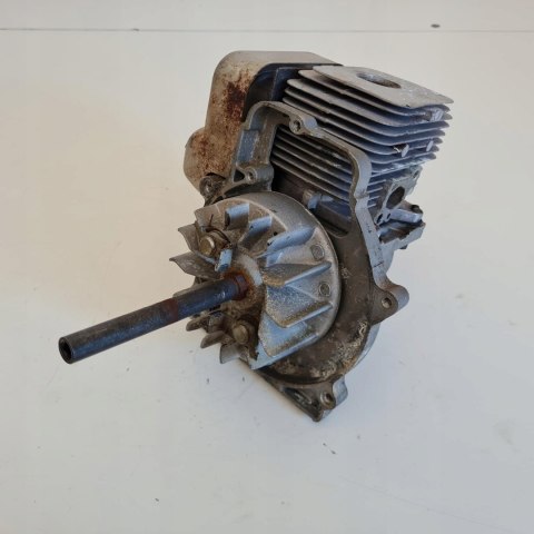 CMI 236316 SILNIK WAŁ CYLINDER TŁOK MAGNETO TŁUMIK KPL CMI 236316 SILNIK WAŁ CYLINDER TŁOK MAGNETO TŁUMIK KPL