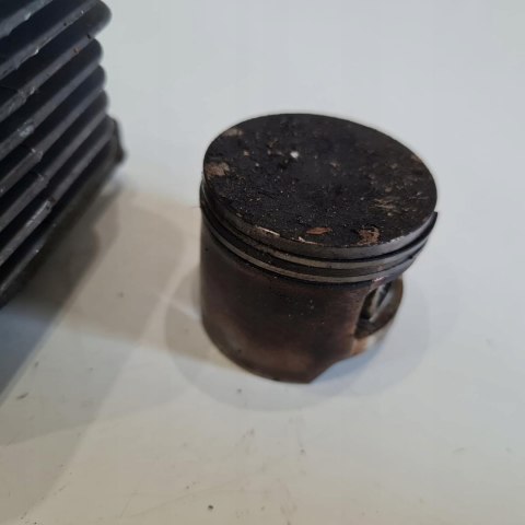 IKRA MOGATEC XL 30 SSB CYLINDER TŁOK ORYGINAŁ KOMPLET IKRA MOGATEC XL 30 SSB CYLINDER TŁOK ORYGINAŁ KOMPLET