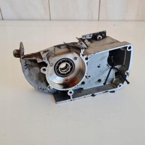 IKRA MOGATEC PKS 4240 KARTER OBUDOWA SILNIKA KORPUS IKRA MOGATEC PKS 4240 KARTER OBUDOWA SILNIKA KORPUS