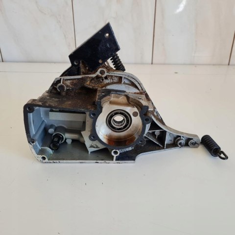 IKRA MOGATEC PKS 4240 KARTER OBUDOWA SILNIKA KORPUS IKRA MOGATEC PKS 4240 KARTER OBUDOWA SILNIKA KORPUS