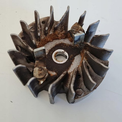 IKRA MOGATEC PKS 4240 MAGNETO KOŁO MAGNESOWE IKRA MOGATEC PKS 4240 MAGNETO KOŁO MAGNESOWE