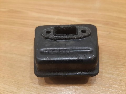 OLEO-MAC 234F TŁUMIK WYDECH OLEO-MAC 234F TŁUMIK WYDECH