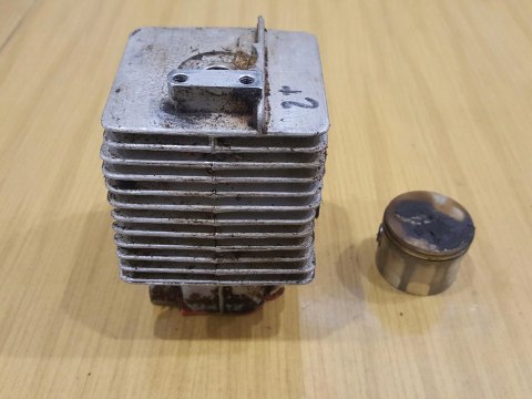 OLEO-MAC 244 F CYLINDER TŁOK KOMPLET OLEO-MAC 244 F CYLINDER TŁOK KOMPLET