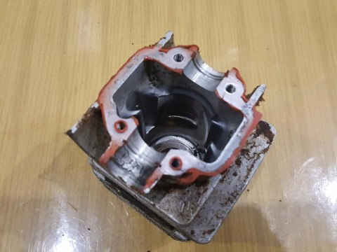 OLEO-MAC 244 F CYLINDER TŁOK KOMPLET OLEO-MAC 244 F CYLINDER TŁOK KOMPLET