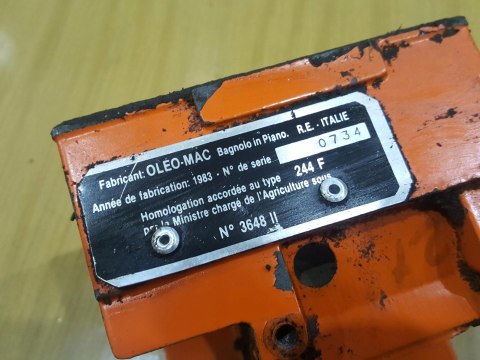 OLEO-MAC 244 F KARTER OBUDOWA SILNIKA KORPUS OLEO-MAC 244 F KARTER OBUDOWA SILNIKA KORPUS