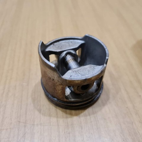 IKRA MOGATEC BAS 3020 CYLINDER TŁOK ORYGINAŁ KOMPLET IKRA MOGATEC BAS 3020 CYLINDER TŁOK ORYGINAŁ KOMPLET