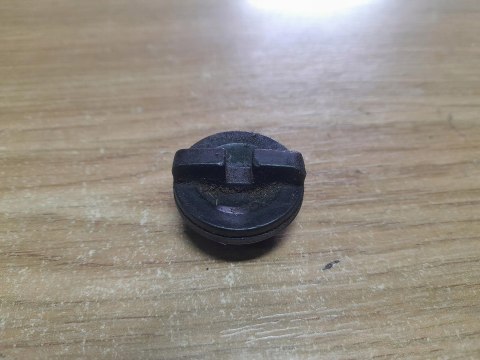 IKRA MOGATEC PCS 2525 KOREK WLEWU OLEJU IKRA MOGATEC PCS 2525 KOREK WLEWU OLEJU