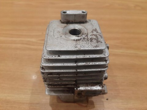 OLEO-MAC 234F CYLINDER TŁOK ORYGINAŁ KOMPLET OLEO-MAC 234F CYLINDER TŁOK ORYGINAŁ KOMPLET