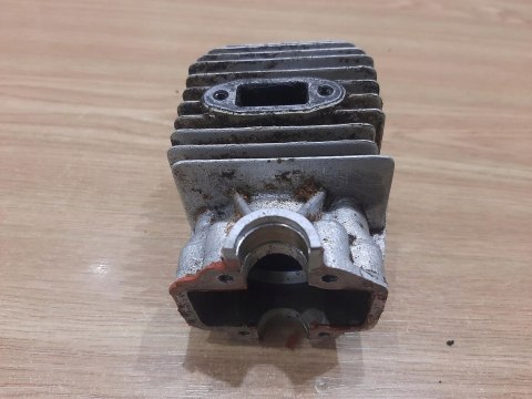 OLEO-MAC 234F CYLINDER TŁOK ORYGINAŁ KOMPLET OLEO-MAC 234F CYLINDER TŁOK ORYGINAŁ KOMPLET