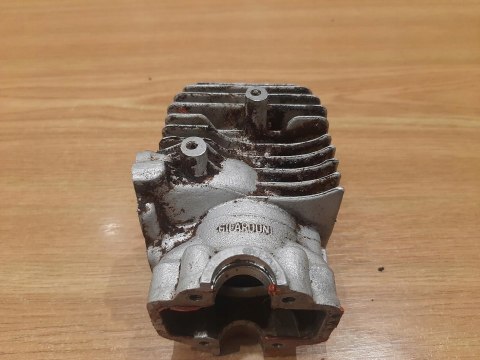 OLEO-MAC 234F CYLINDER TŁOK ORYGINAŁ KOMPLET OLEO-MAC 234F CYLINDER TŁOK ORYGINAŁ KOMPLET