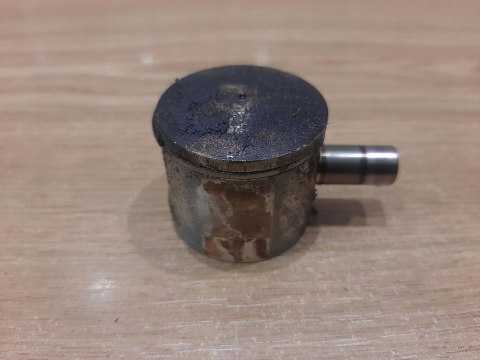 OLEO-MAC 234F CYLINDER TŁOK ORYGINAŁ KOMPLET OLEO-MAC 234F CYLINDER TŁOK ORYGINAŁ KOMPLET