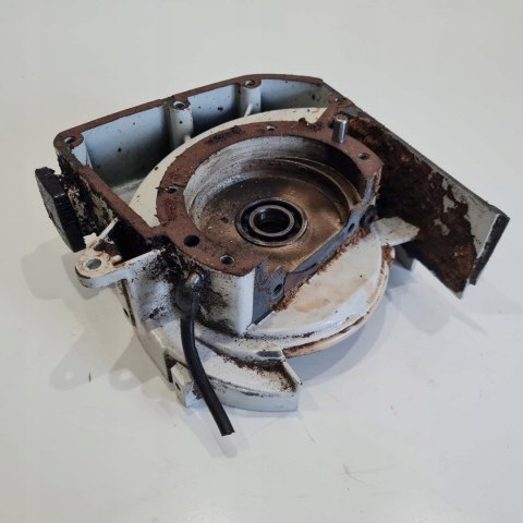STIHL 041 AV KARTER OBUDOWA SILNIKA KORPUS STIHL 041 AV KARTER OBUDOWA SILNIKA KORPUS