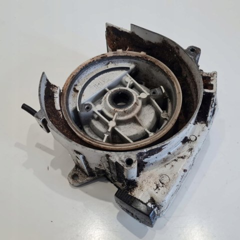 STIHL 041 AV KARTER OBUDOWA SILNIKA KORPUS STIHL 041 AV KARTER OBUDOWA SILNIKA KORPUS