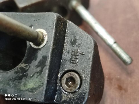 STIHL 041 AV KRÓCIEC PODSTAWA GAŹNIKA MOCOWANIE STIHL 041 AV KRÓCIEC PODSTAWA GAŹNIKA MOCOWANIE