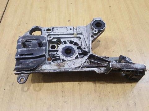 CHAIN SAW G5200 KARTER OBUDOWA SILNIKA KORPUS CHAIN SAW G5200 KARTER OBUDOWA SILNIKA KORPUS