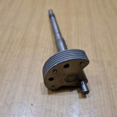 IKRA BT 1045 WAŁ KORBOWY IKRA BT 1045 WAŁ KORBOWY