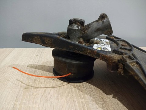 IKRA BT 1045/1 GŁOWICA TNĄCA ŻYŁKOWA OSŁONA IKRA BT 1045/1 GŁOWICA TNĄCA ŻYŁKOWA OSŁONA