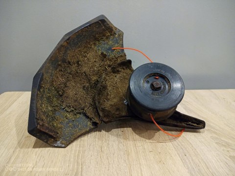 IKRA BT 1045/1 GŁOWICA TNĄCA ŻYŁKOWA OSŁONA IKRA BT 1045/1 GŁOWICA TNĄCA ŻYŁKOWA OSŁONA