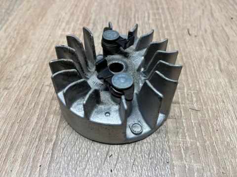 IKRA BT 1045/1 MAGNETO KOŁO MAGNESOWE IKRA BT 1045/1 MAGNETO KOŁO MAGNESOWE