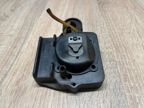 IKRA BT 1045/1 PODSTAWA OSŁONA OBUDOWA IKRA BT 1045/1 PODSTAWA OSŁONA OBUDOWA