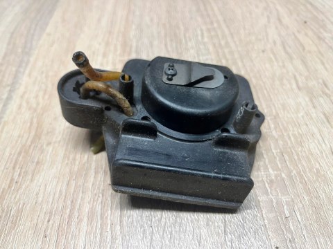 IKRA BT 1045/1 PODSTAWA OSŁONA OBUDOWA IKRA BT 1045/1 PODSTAWA OSŁONA OBUDOWA