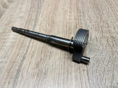 IKRA BT 1045/1 WAŁ KORBOWY IKRA BT 1045/1 WAŁ KORBOWY
