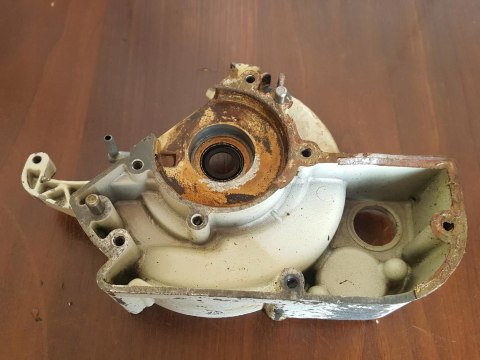 STIHL 031 AV KARTER OBUDOWA SILNIKA POŁÓWKA BLOK STIHL 031 AV KARTER OBUDOWA SILNIKA POŁÓWKA BLOK