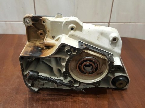 STIHL 038 AV MS 380 KARTER OBUDOWA SILNIKA BLOK STIHL 038 AV MS 380 KARTER OBUDOWA SILNIKA BLOK