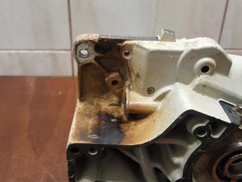 STIHL 038 AV MS 380 KARTER OBUDOWA SILNIKA BLOK STIHL 038 AV MS 380 KARTER OBUDOWA SILNIKA BLOK