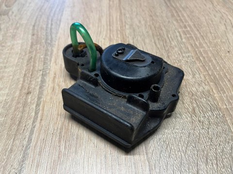 IKRA BT 1040 PODSTAWA OSŁONA OBUDOWA IKRA BT 1040 PODSTAWA OSŁONA OBUDOWA