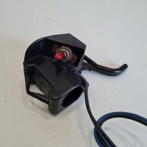 IKRA BT 1040/1 RĄCZKA GAZU DŹWIGNIA MANETKA IKRA BT 1040/1 RĄCZKA GAZU DŹWIGNIA MANETKA