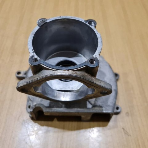 IKRA BT 1045 KARTER OBUDOWA SILNIKA KORPUS IKRA BT 1045 KARTER OBUDOWA SILNIKA KORPUS